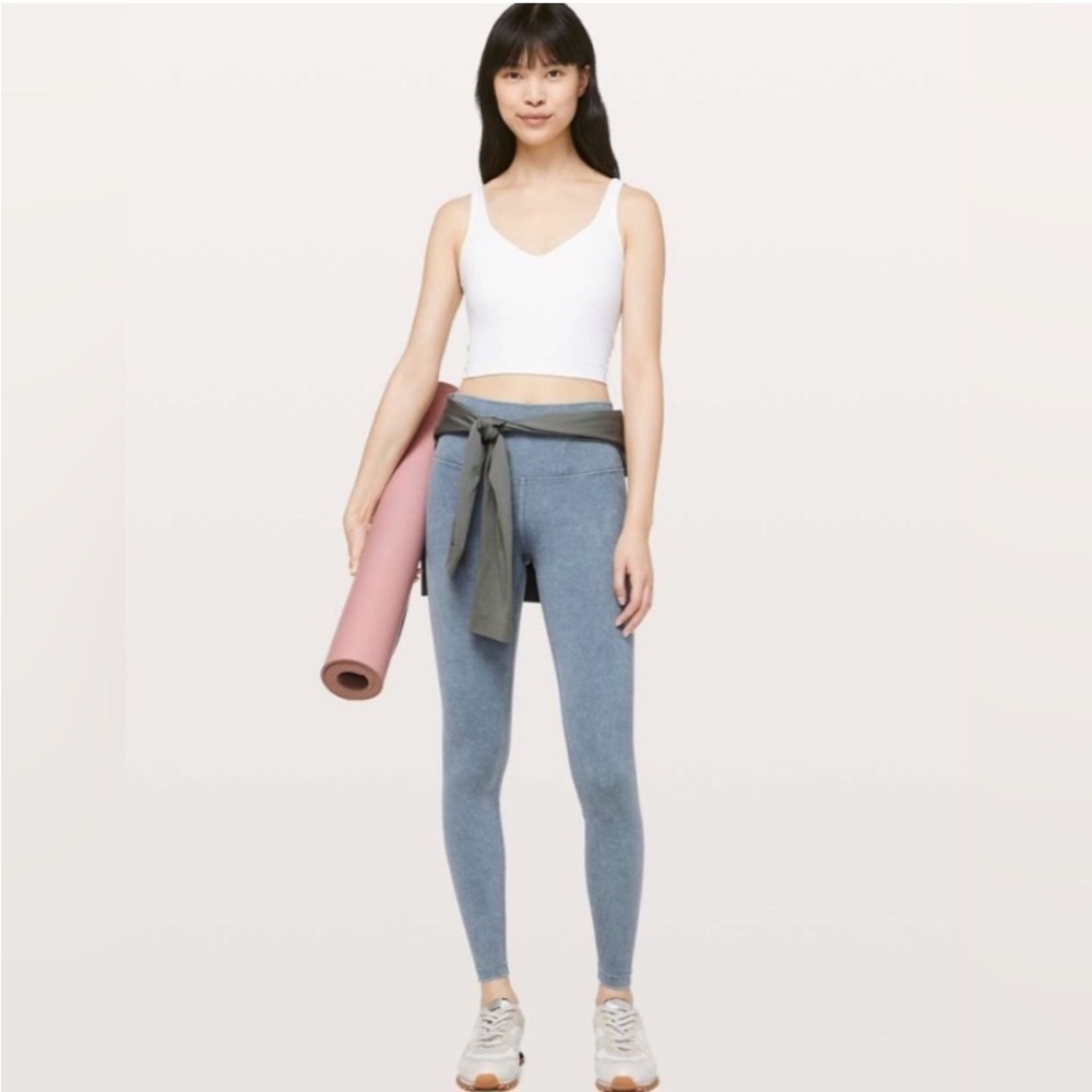 Lululemon Wunder Under High-Rise Tight 25” *Full-On Luxtreme Size 4